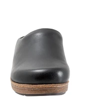 SoftWalk Arvada Leather Clogs