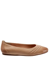 SoftWalk Safi Leather Ruched Flats