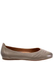 SoftWalk Safi Leather Ruched Flats