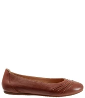 SoftWalk Safi Leather Ruched Flats