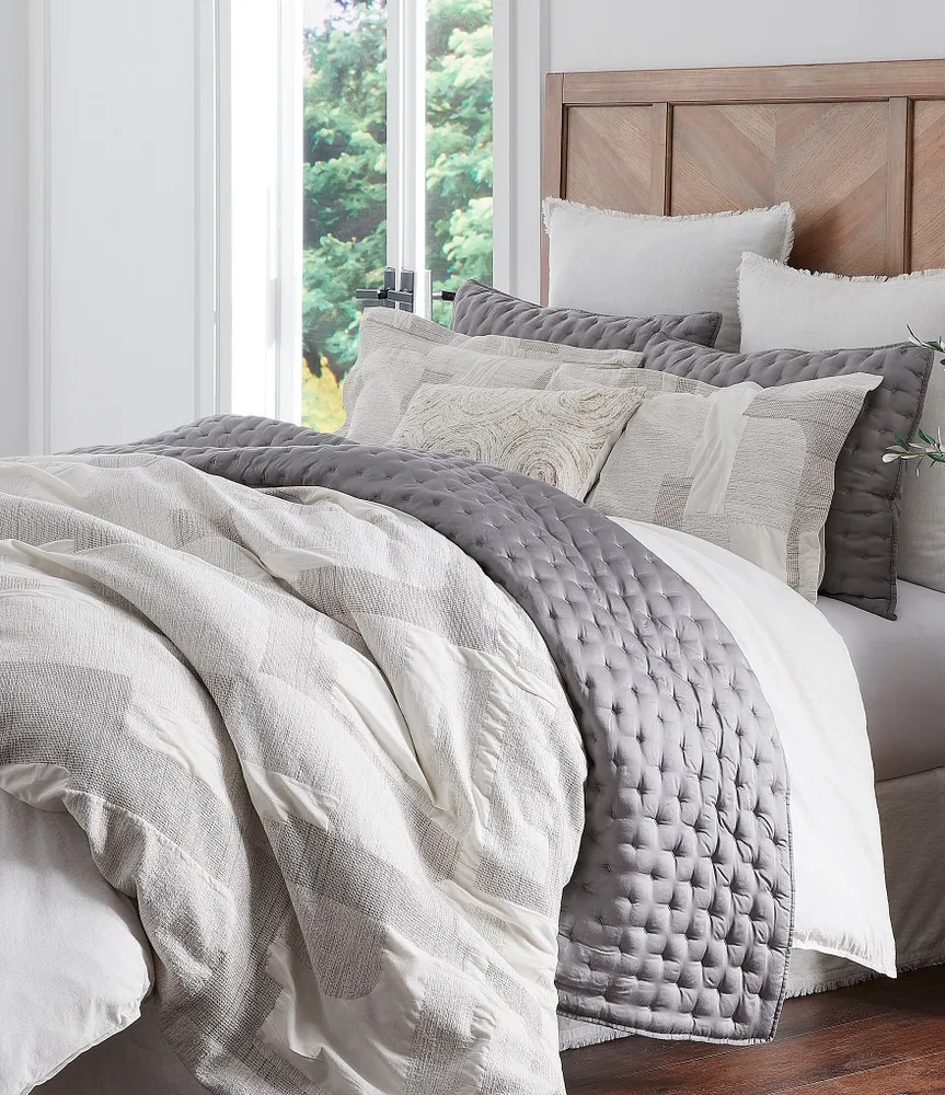 Southern Living Simplicity Collection Lorenzo Striped Comforter