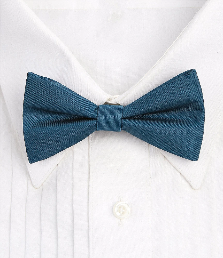 Tre Vero Solid Pre-Tied Bow Tie