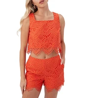 Trina Turk Albi Lerins Lace Square Neck Sleeveless Scallop Crop Top