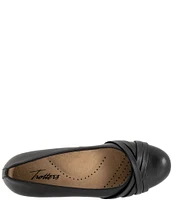 Trotters Daphne Leather Flats