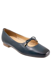 Trotters Honesty Leather Keyhole Bow Flats