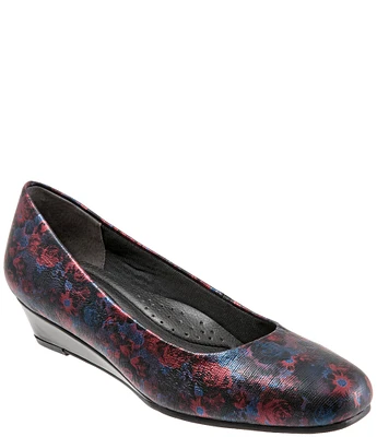 Trotters Lauren Floral Print Wedge Pumps