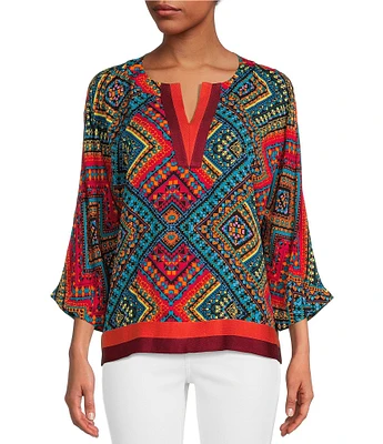 Tru Luxe Jeans Geometric Print 3/4 Dolman Sleeve Split Round Neck Knit Trim Top