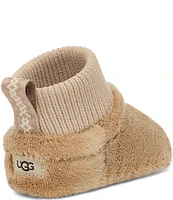 UGG Girls' Baby Nesti Bootie Washable Crib Shoes (Infant)