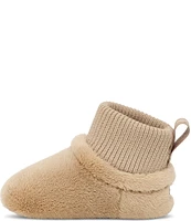 UGG Girls' Baby Nesti Bootie Washable Crib Shoes (Infant)