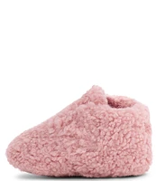 UGG Kids' Bixbee Curly Fur Crib Shoes (Infant)