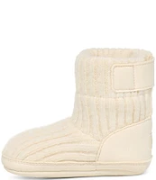 UGG Kids' Skylar and Ugg Beanie Gift Set Crib Shoes (Infant)