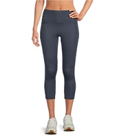 Under Armour Motion High Rise Capri Leggings