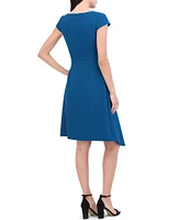 Vince Camuto Crew Neck Short Sleeve Asymmetrical Dress