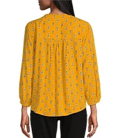 Westbound Floral 3/4 Sleeve Y-Neck Button Front Top