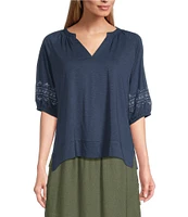 Westbound Petite Size Short Puff Sleeve V-Neck Top