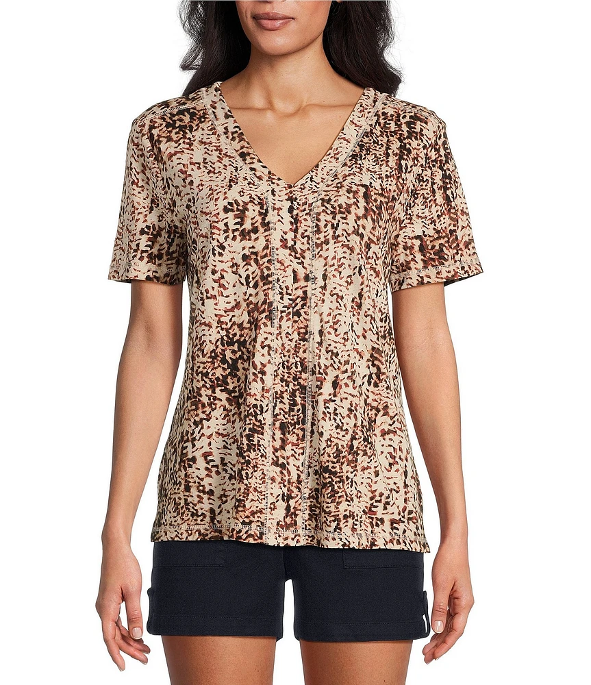 Westbound Petite Size Animal Texture Short Sleeve V-Neck Top