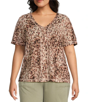 Westbound Plus Size Animal Texture Short Short V-Neck Top