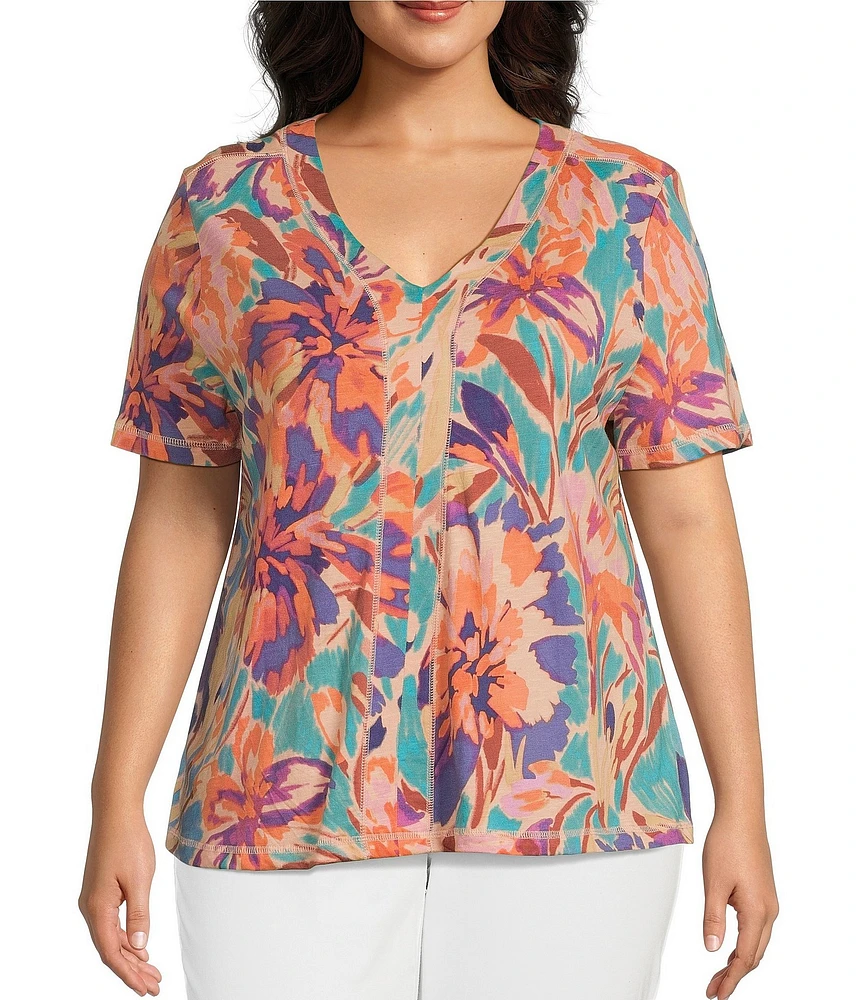 Westbound Plus Size Brushstroke Blossom Floral Short Short V-Neck Top