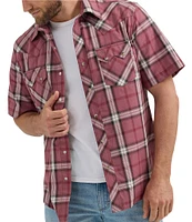 Wrangler® Sawtooth Plaid Short Sleeve Woven Shirt