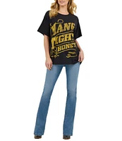 Wrangler® x Lainey Wilson Hang Tight Honey Graphic Short Sleeve Oversized T-Shirt