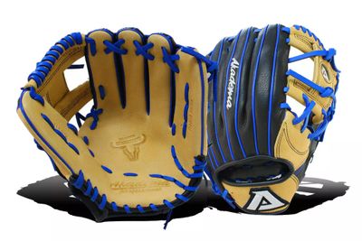 Akadema 11.5'' ProSoft Elite Series Glove