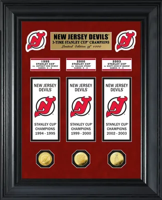 Highland Mint New Jersey Devils Stanley Cup Deluxe Banner Collection Photo Mint