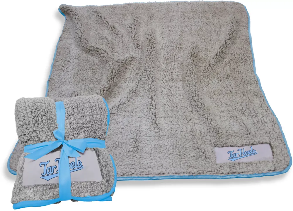 Logo Brands North Carolina Tar Heels 50'' x 60'' Frosty Fleece Blanket