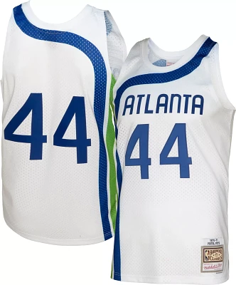 Mitchell & Ness Men's 1970 Atlanta Hawks Pete Maravich White Hardwood Classics Swingman Jersey