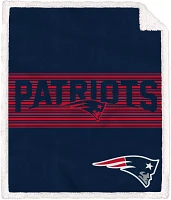 Pegasus Sports New England Patriots 50'' x 60'' Center Stripe Sherpa Blanket