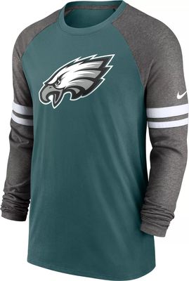 Nike / Men's Philadelphia Eagles Sideline Dri-FIT Team Issue Long Sleeve  Black T-Shirt