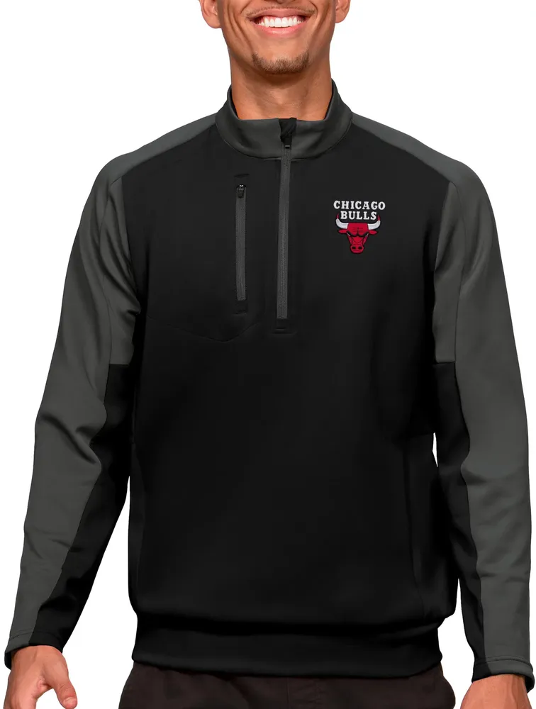 Antigua Men's Chicago Bulls Team ¼ Zip