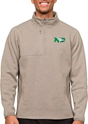 Antigua Men's North Dakota Fighting Hawks Oatmeal Course 1/4 Zip Jacket