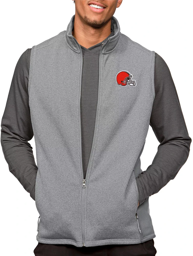 Antigua Cleveland Browns Course Light Grey Heather Vest