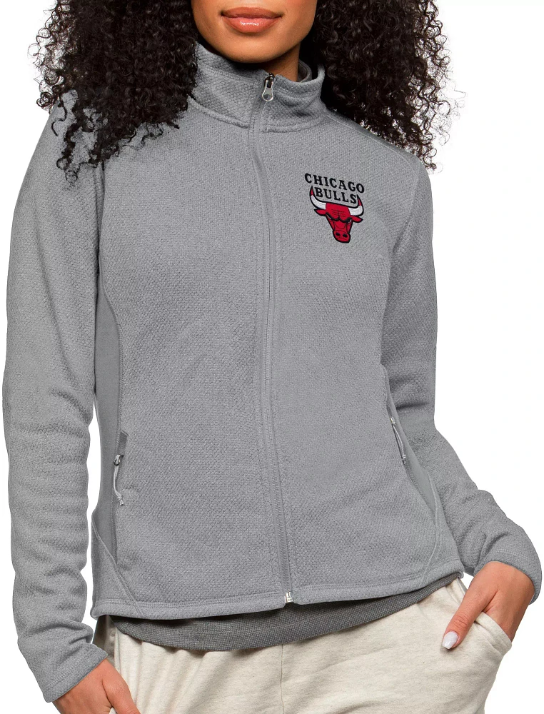 Antigua Women's Chicago Bulls Grey Course Jacket