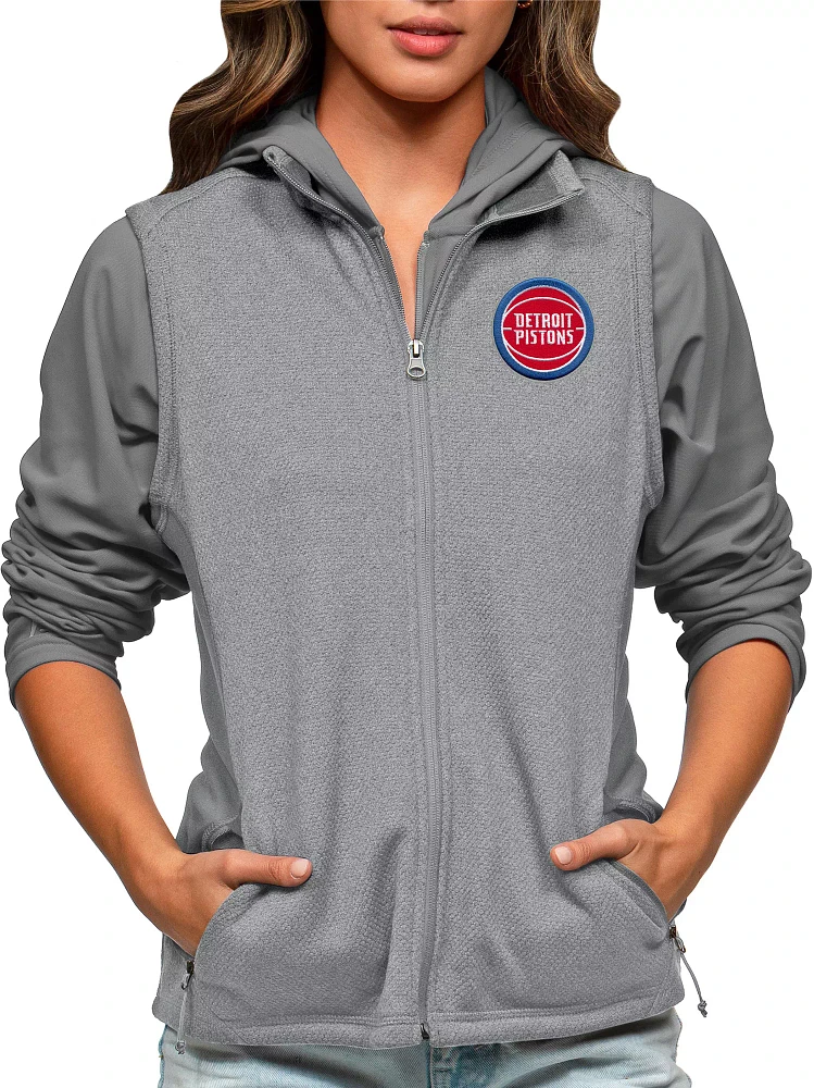 Antigua Women's Detroit Pistons Grey Course Vest