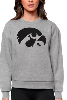 Antigua Women's Iowa Hawkeyes Grey Heather Victory Crew Sweatshirt