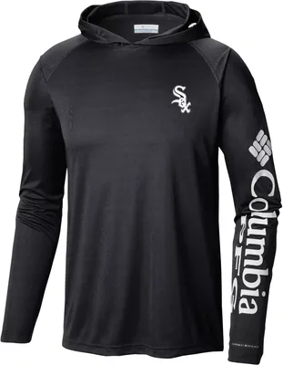 Columbia Men's Chicago White Sox Black Tackle Pullover Hoodie