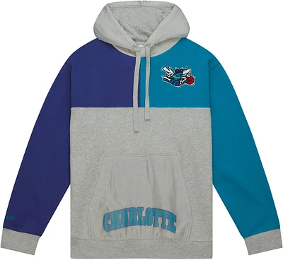 Mitchell and Ness Men's Charlotte Hornets Heather Grey Tie Breaker Hoodie