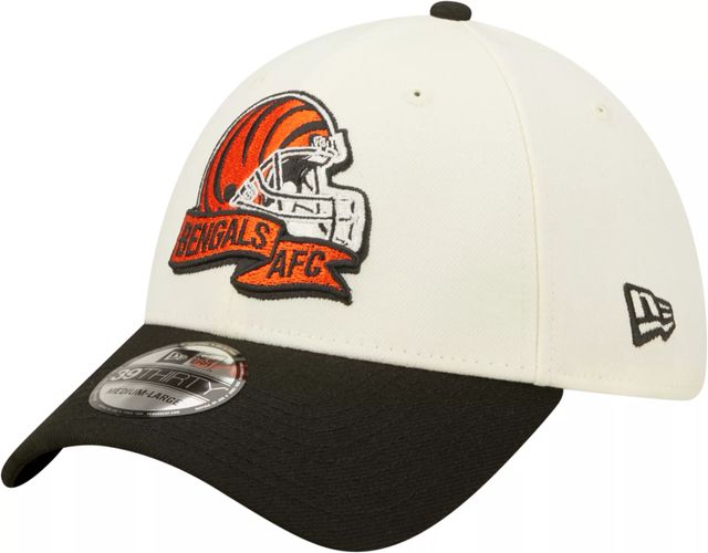 Dick's Sporting Goods New Era Men's Chicago Bears Sideline 39Thirty Chrome  White Stretch Fit Hat