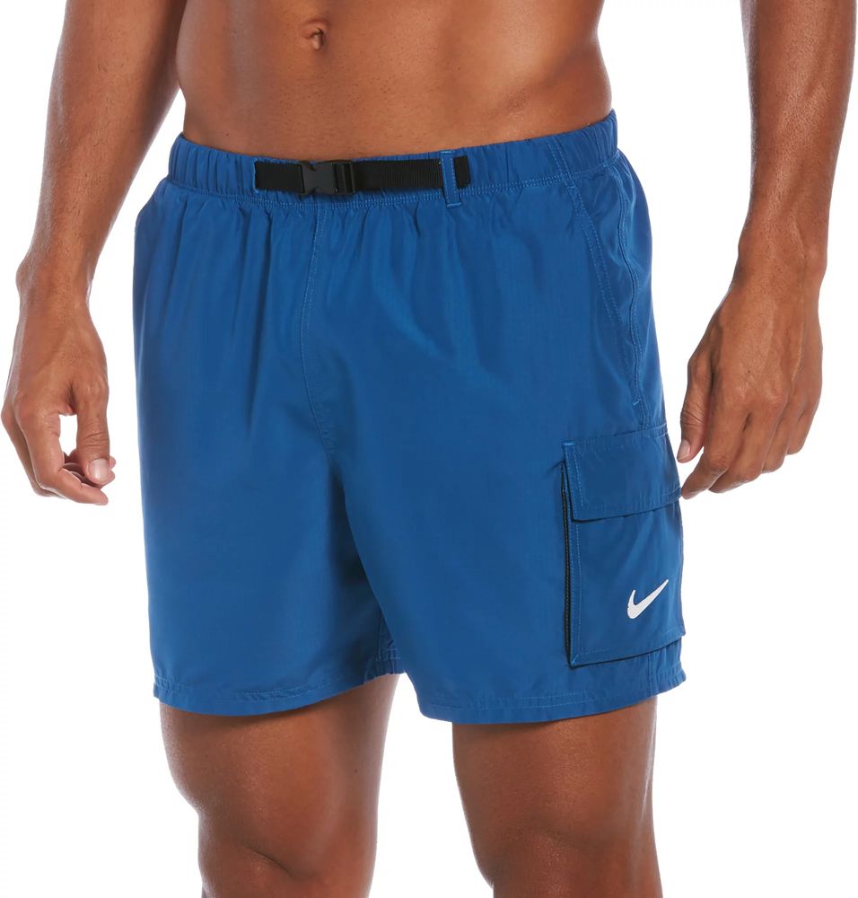 A nueve conductor complemento Dick's Sporting Goods Nike Men's Belted Packable 5” Volley Swim Shorts |  Bridge Street Town Centre