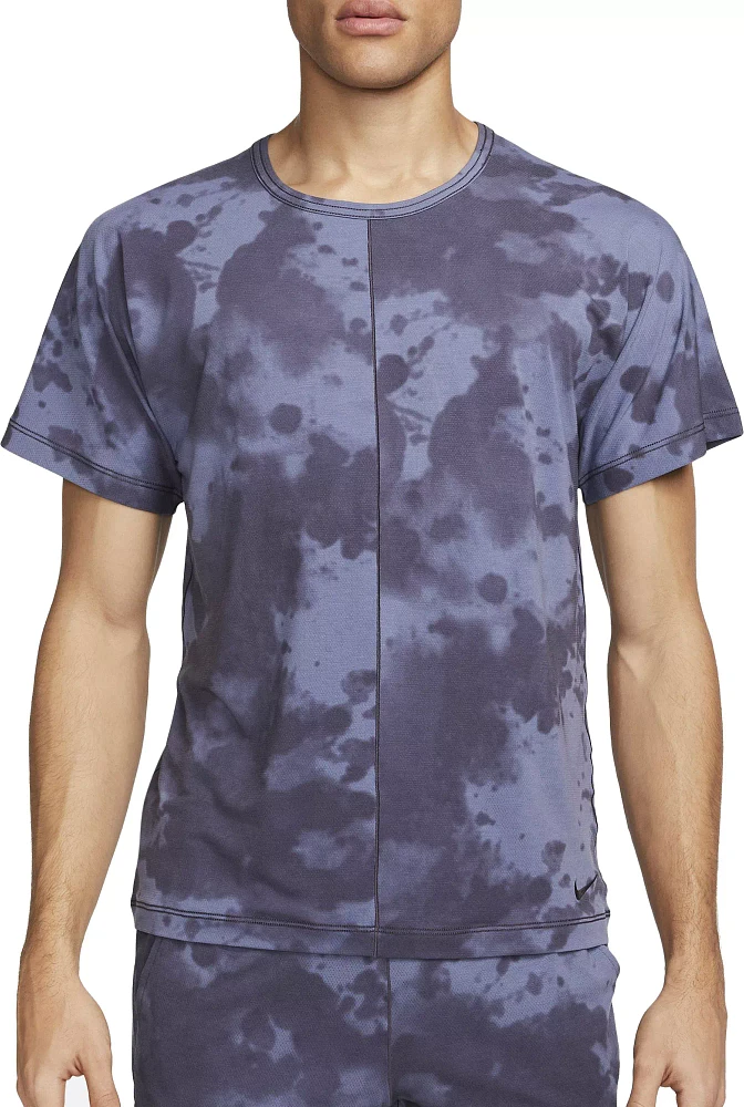 Nike Men's Dri-FIT Allover Print Short Sleeve Yoga T-Shirt