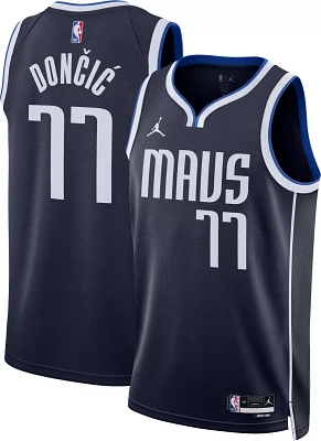 Nike Men's Dallas Mavericks Luka Doncic #77 Navy Dri-FIT Swingman Jersey