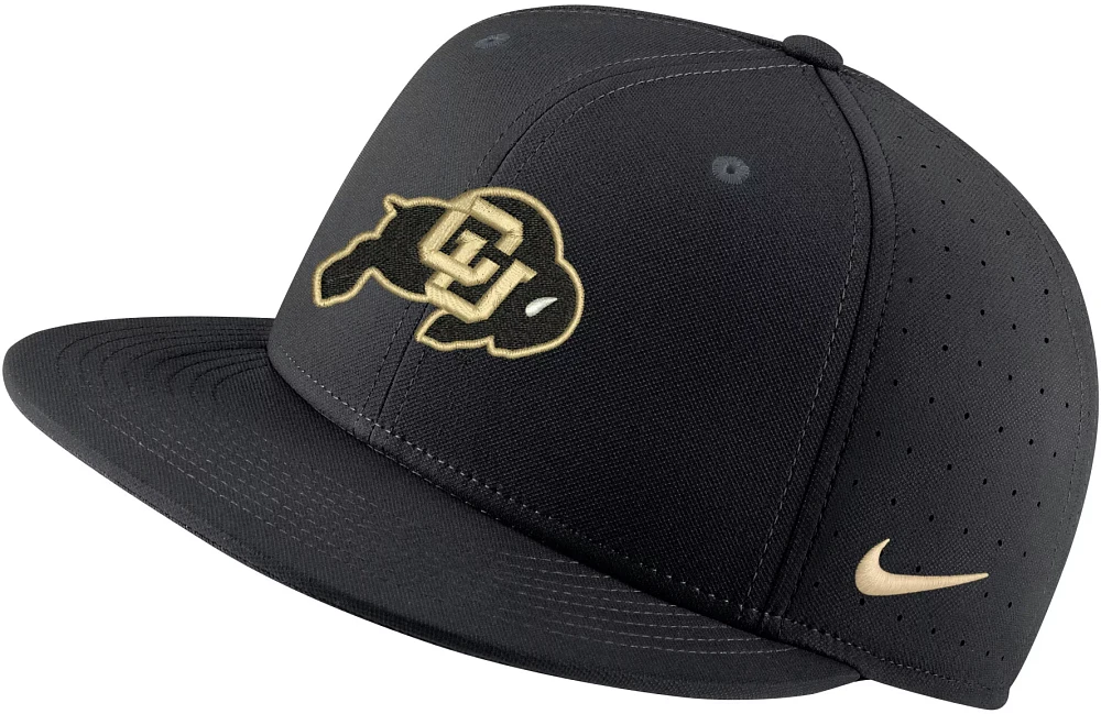 Nike Men's Colorado Buffaloes Black Aero True Baseball Fitted Hat