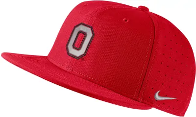 Nike Men's Ohio State Buckeyes Scarlet Aero True Baseball Fitted Hat