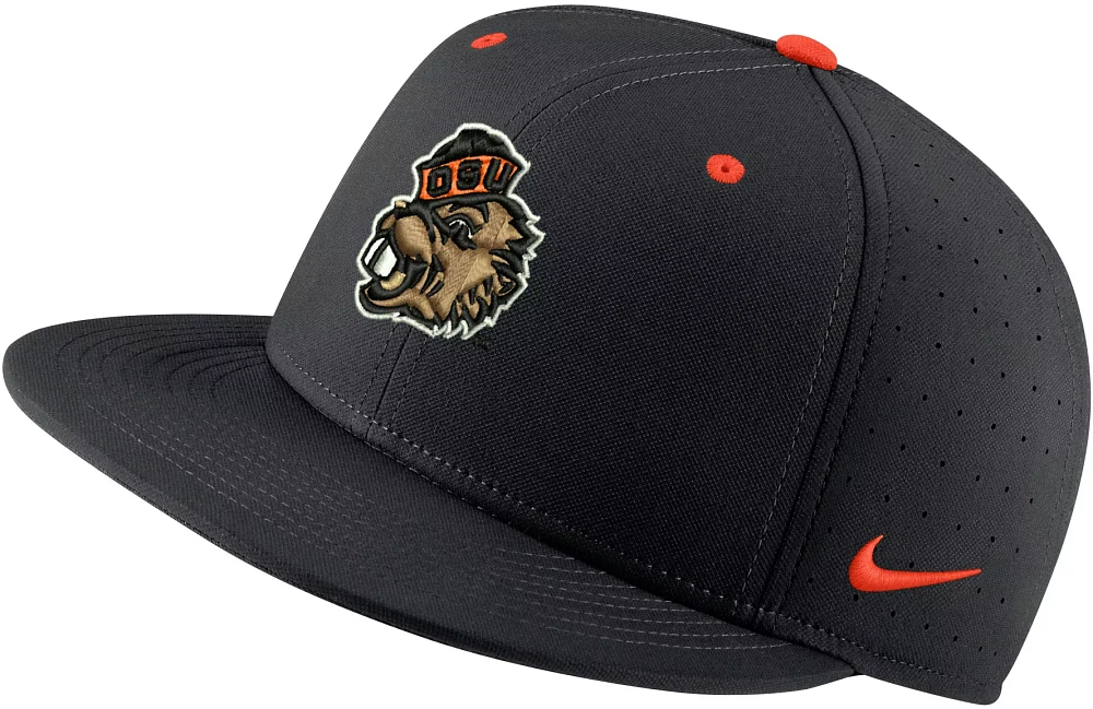 Nike Men's Oregon State Beavers Black Aero True Baseball Fitted Hat