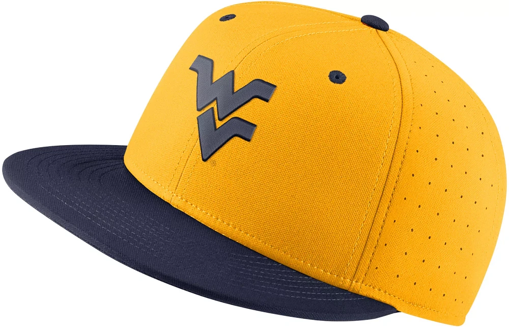 Nike Men's West Virginia Mountaineers Gold Aero True Baseball Fitted Hat