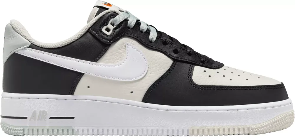 Nike Men's Air Force 1 '07 LV8 Shoes