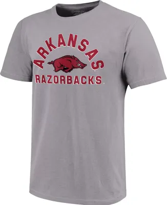 Image One Men's Arkansas Razorbacks Grey Retro Stack T-Shirt