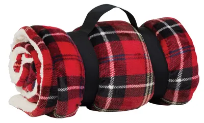 Northeast Outfitters Cozy Cabin Plaid Blanket