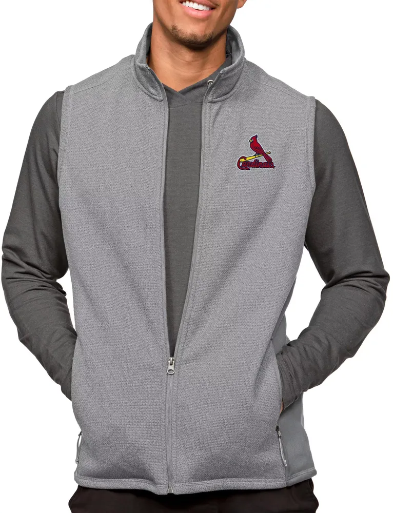 Antigua Men's St. Louis Cardinals Gray Course Vest